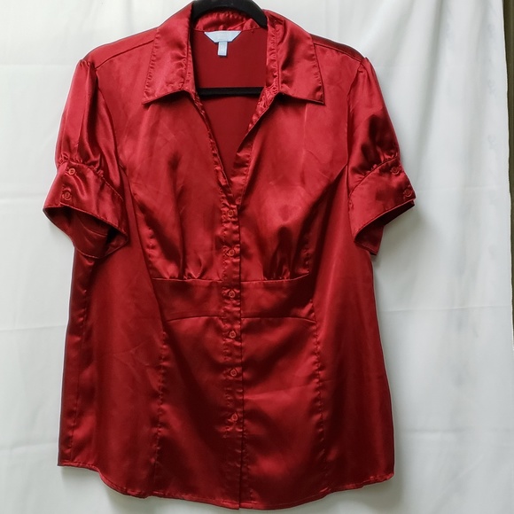 Beautiful Satin Red Colour Top - Picture 1 of 6